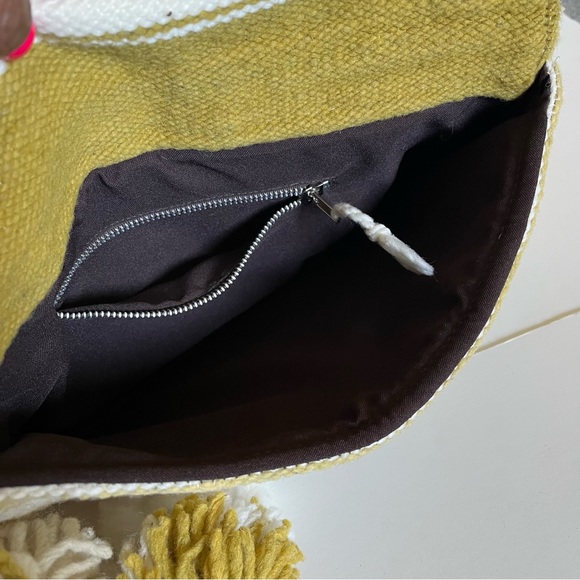 Oversized Anthropologie Aztec print yellow clutch - Picture 4 of 4